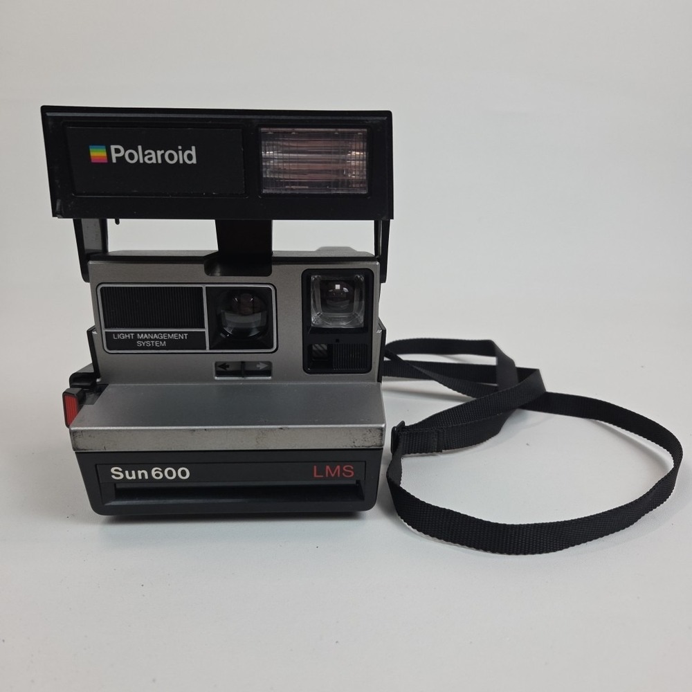Polaroid Sun 600 LMS Instant Land Vintage Camera *Untested*